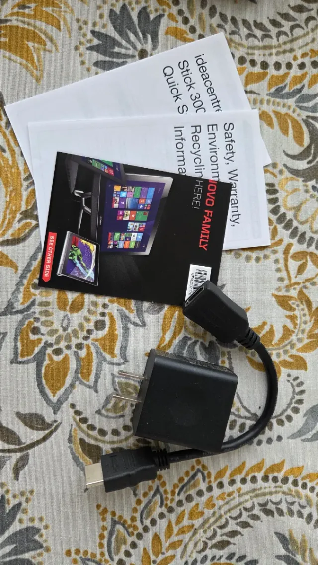 Lenovo ideacentre Stick 300 PC Windows 10