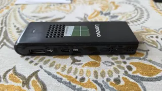 Lenovo ideacentre Stick 300 PC Windows 10