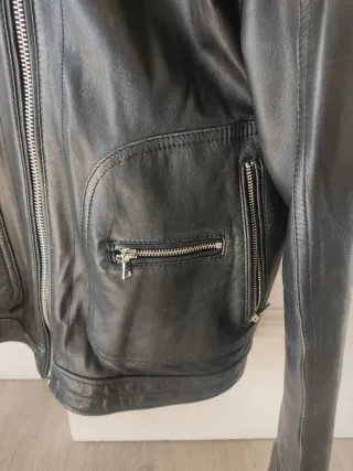 Chaqueta de cuero negra para hombre
