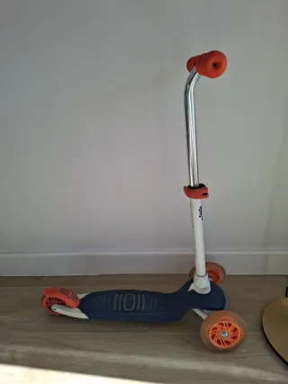 Patinete 3 ruedas Decathlon con luces, 4 alturas