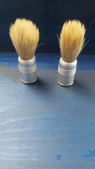 Set 2 brochas de afeitar plateadas