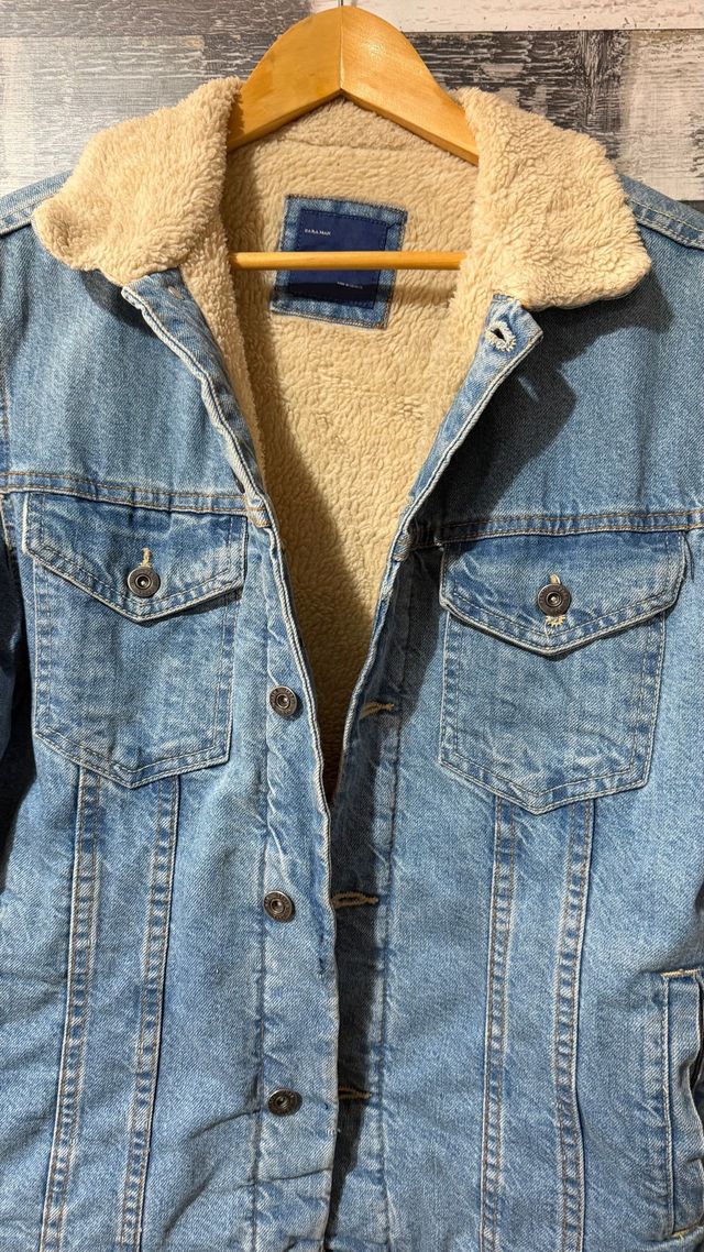 Chaqueta vaquera Zara con borrego
