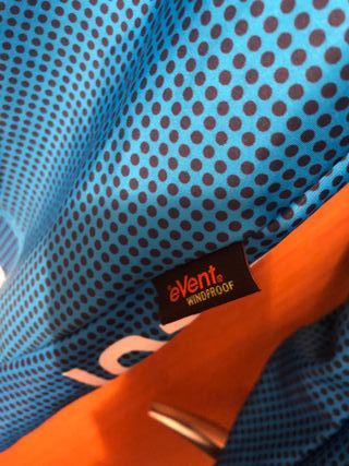 Lote chaquetas ALE MOVISTAR talla XS