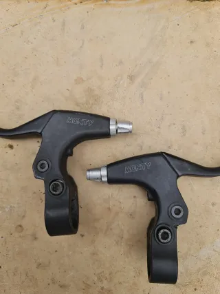 Palancas de freno Monty