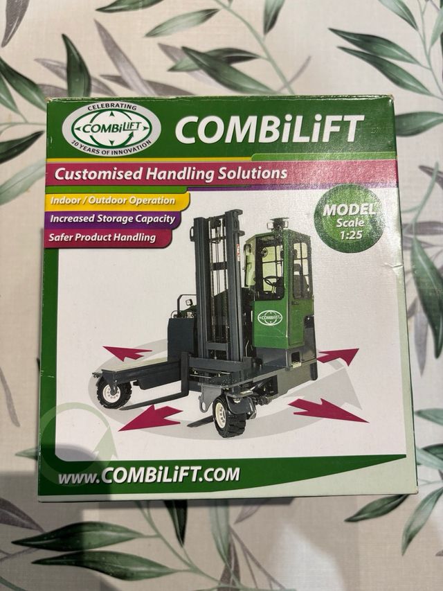 Carretilla elevadora metálica