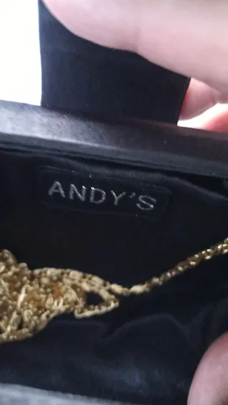 Bolso de fiesta negro con pedrería