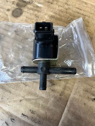 Válvula N75 VAG 1.8 Turbo, sin usar