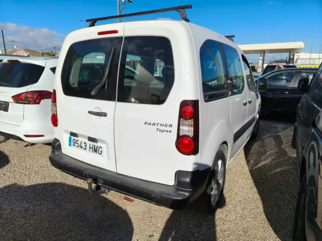 Peugeot Partner 2011