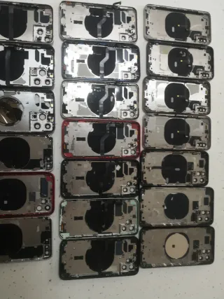 20 Custodie iPhone per parti