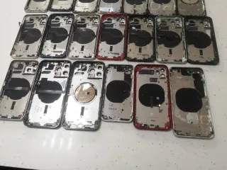 20 Custodie iPhone per parti