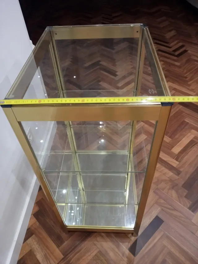 Vitrina expositora metálica