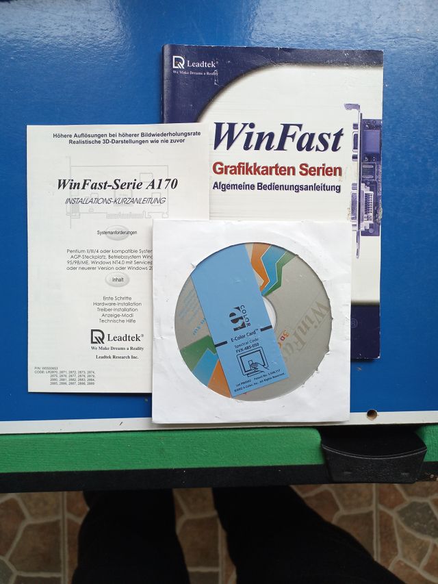 Tarjeta Gráfica AGP WinFast
GeForce 4 MX440 se 