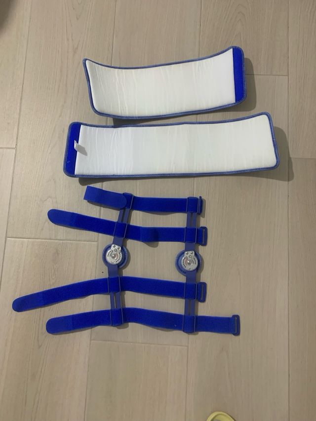 Rodillera articulada para niños de 7 años o más es