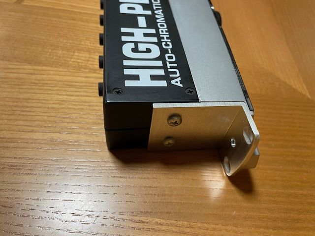 Afinador Behringer Rack BTR2000 Auto-Cromático