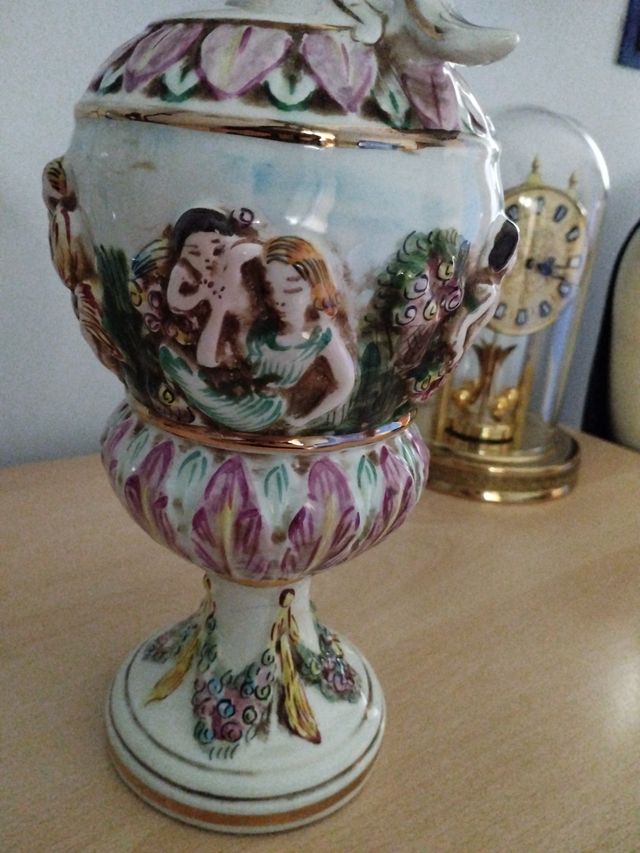 Ancora Capodimonte decorata