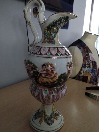 Ancora Capodimonte decorata