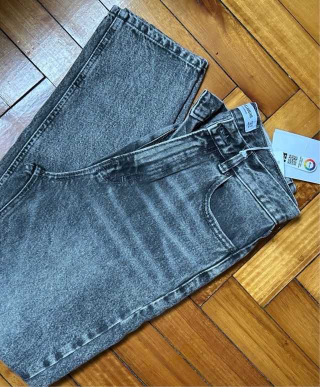Pantalón vaquero PULL&BEAR gris, T-34