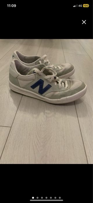 2 Zapatillas New Balance blancas y gris/azul