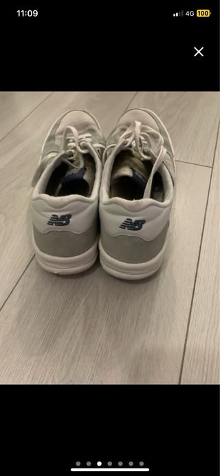 2 Zapatillas New Balance blancas y gris/azul