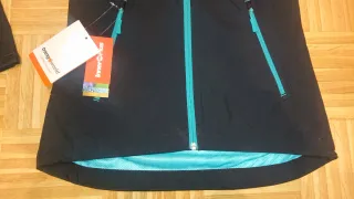 Chaqueta Trangoworld impermeable XS Nuevo