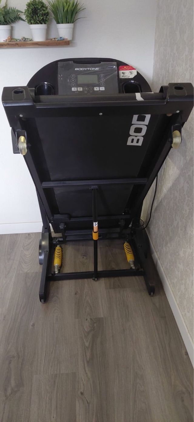 Tapis roulant Bodytone DT16