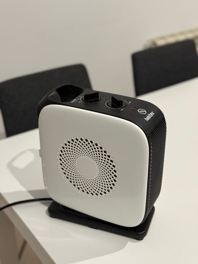 Calefactor cerámico Habitex HQ364 Oscilante
