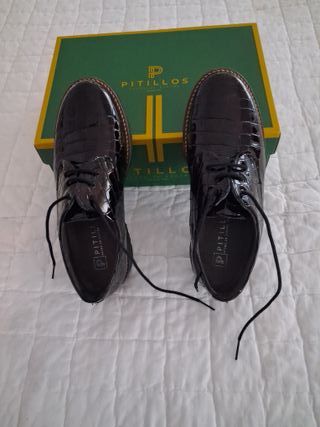 Zapatos Oxford charol efecto piel pitón
