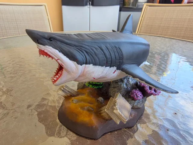 Figura Resina Tiburón