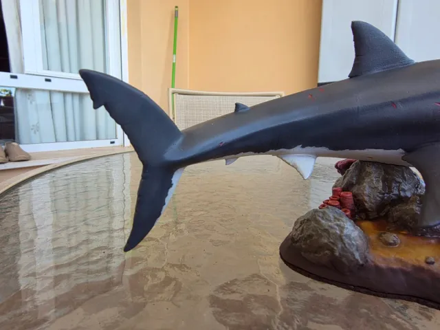 Figura Resina Tiburón