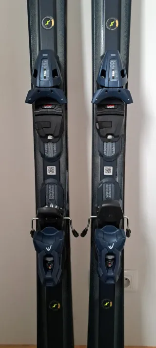 Esquís Head Shape V10