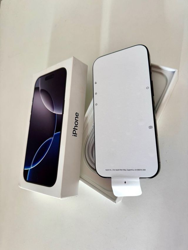 iPhone 16 Pro 512GB - COMO NUEVO