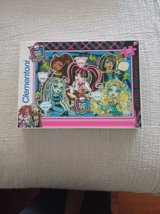 Puzzle Monster High Clementoni 250 piezas