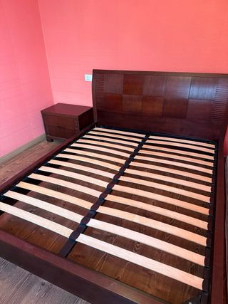 Estructura cama, cabecero y 2 mesitas