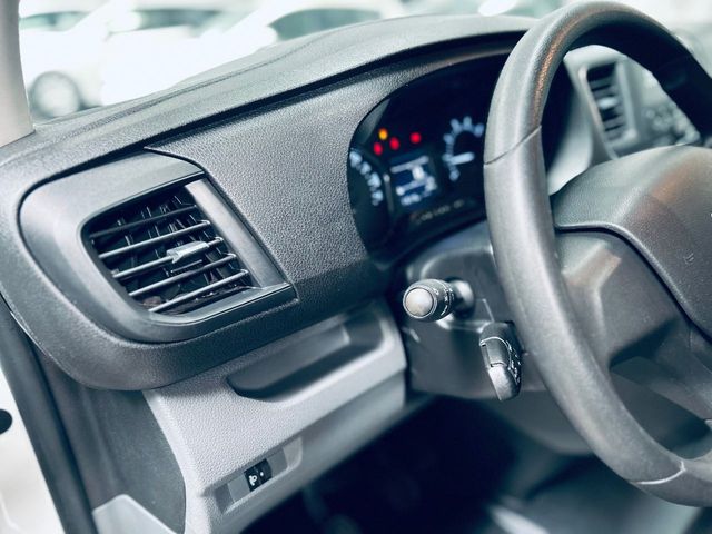 Peugeot Expert 1.5 Bluehdi 120 Combi 8 Standard