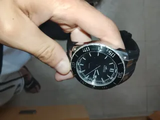 Reloj Lotus Negro y Plateado