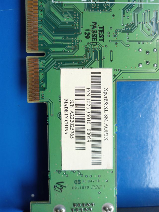 Lote 4 Tarjetas Gráficas Vintage de 8-16-32-64 MB.