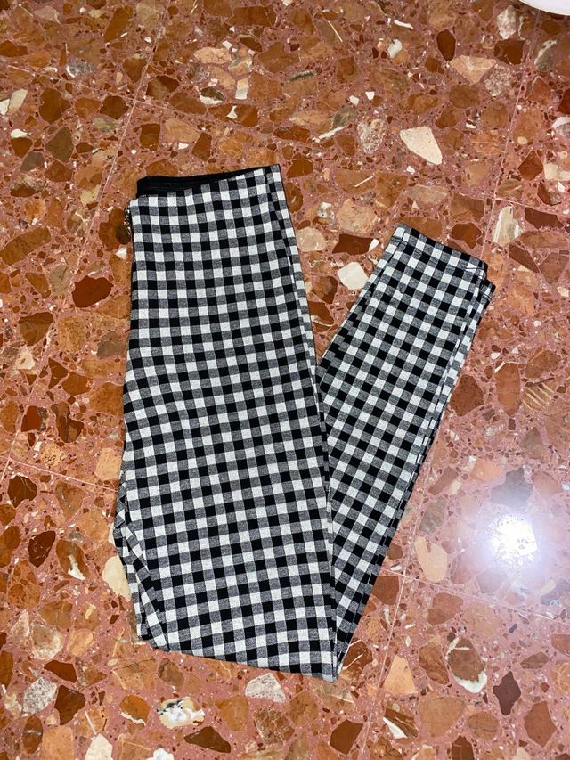 Pantalón pitillo Zara cuadros mujer