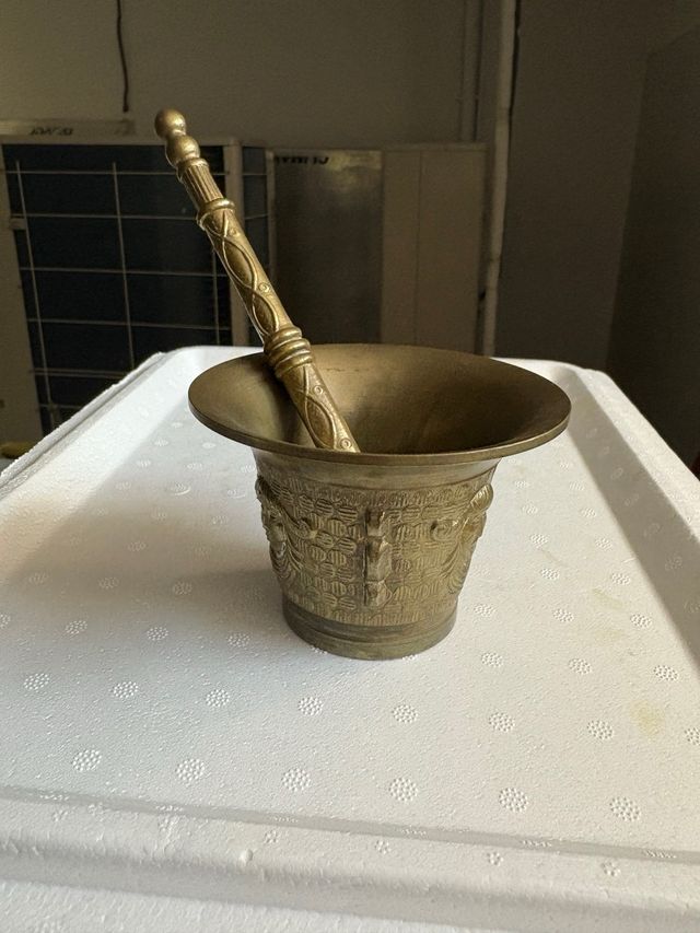 Almirez coleccion de bronce antiguo