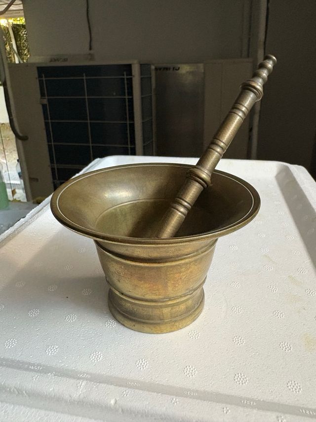 Almirez coleccion de bronce antiguo