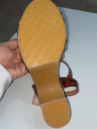 Sandalias Porronet tacón flores