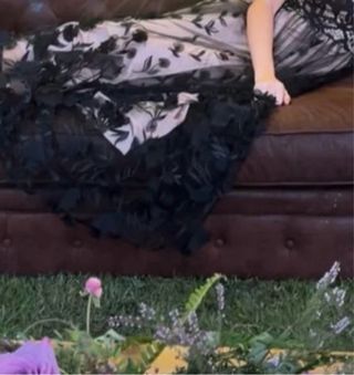 Vestido tul negro y beige invitada