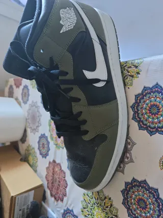 Zapatillas Nike Jordan Mid talla 50, negociable