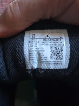 Zapatillas Nike Jordan Mid talla 50, negociable