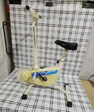 Bicicleta Estática VivaFit BH