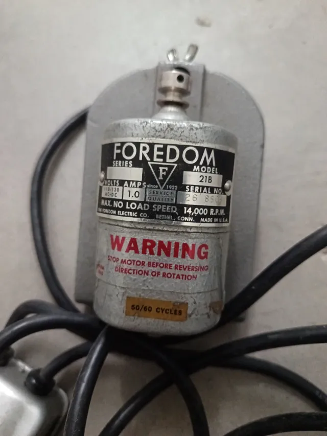 Motor Foredom para máquina de coser