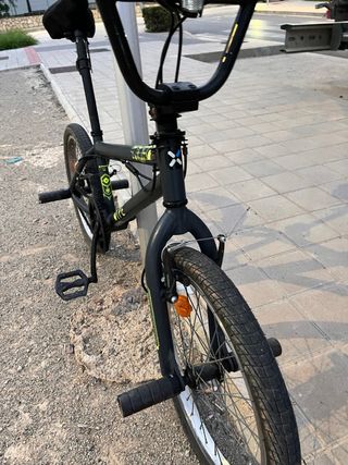Bicicleta BMX en muy buen estado