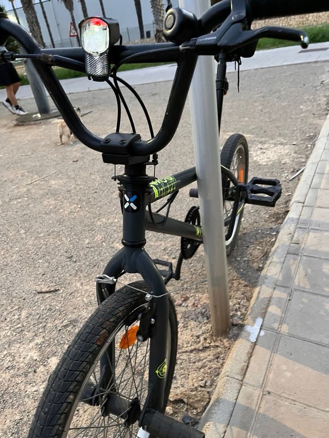 Bicicleta BMX en muy buen estado