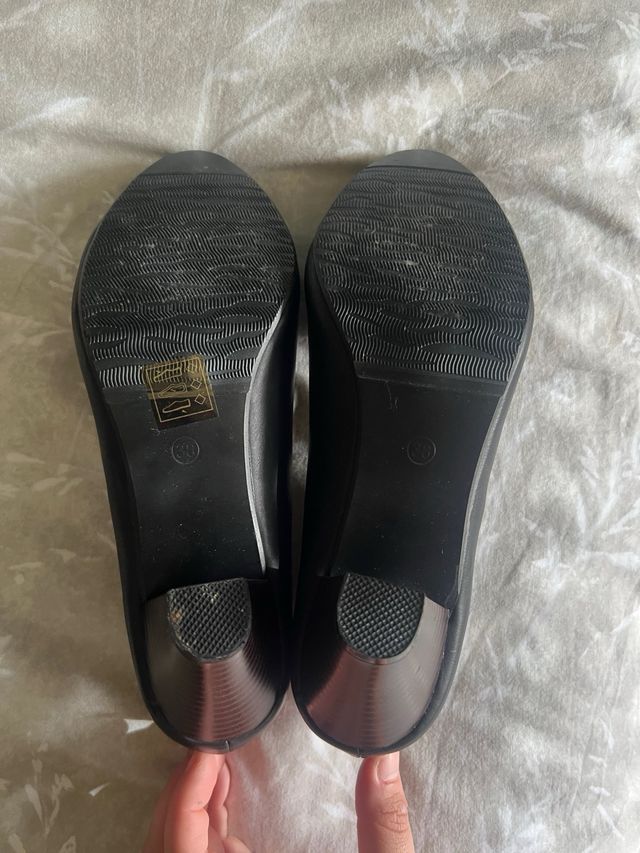 Tacones negros Raquel Perez