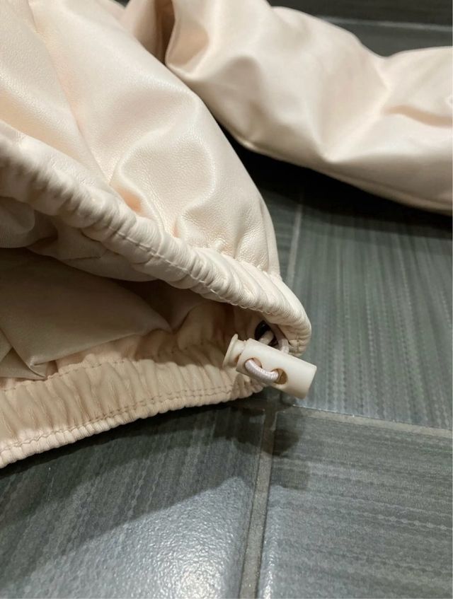 Chaqueta bomber piel ecológica beige talla s-m