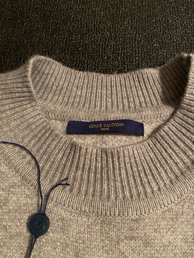 Camiseta Louis Vuitton cinza tamanho único